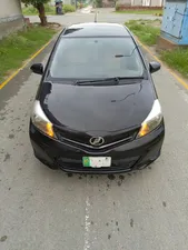 Toyota Vitz F 1.0 2011 for Sale