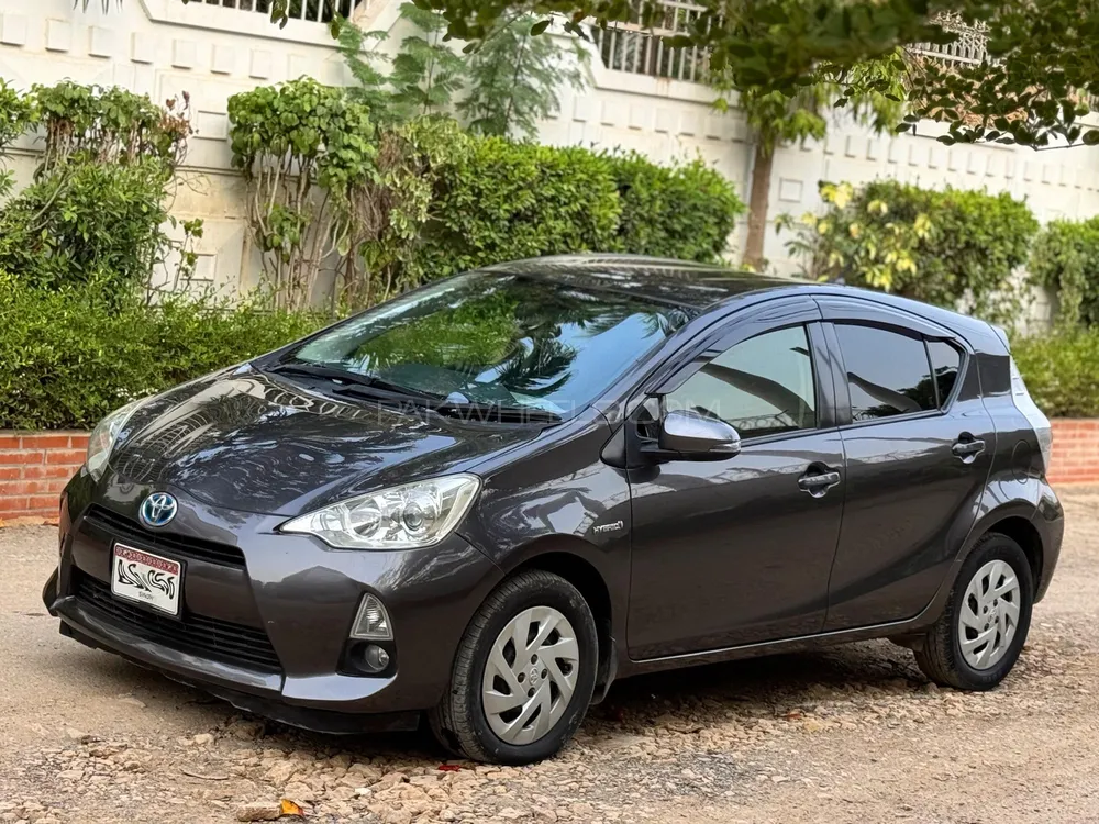 Toyota Aqua 2014 for Sale in Karachi Image-1