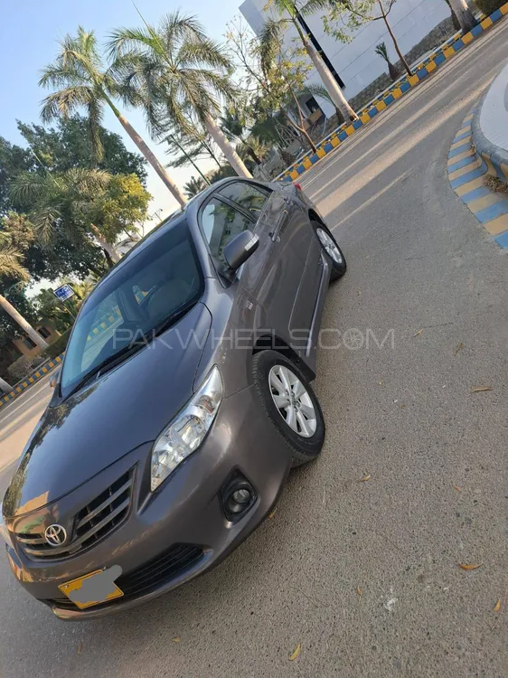 Toyota Corolla 2013 for Sale in Karachi Image-1