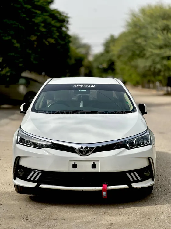 Toyota Corolla 2018 for Sale in Karachi Image-1