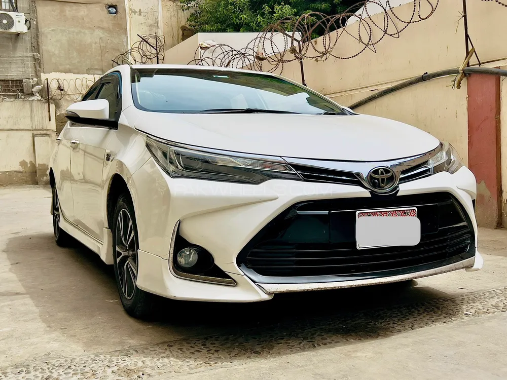 Toyota Corolla 2019 for Sale in Karachi Image-1