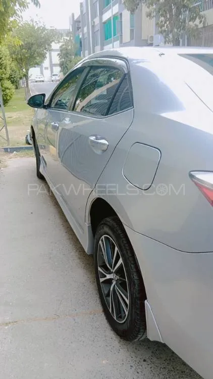 Toyota Corolla 2020 for Sale in Peshawar Image-1