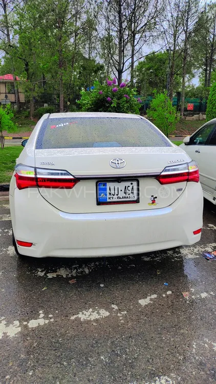 Toyota Corolla 2018 for Sale in Islamabad Image-1