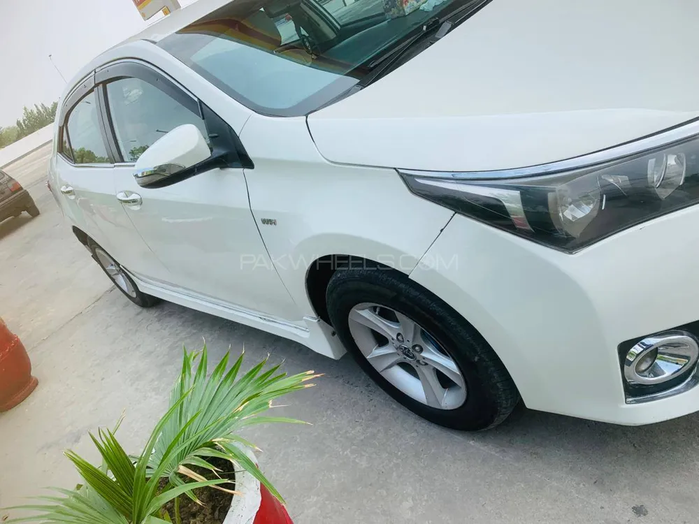 Toyota Corolla 2015 for Sale in Mandra Image-1