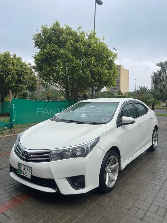 Toyota Corolla 2015 for Sale in Lahore Image-1