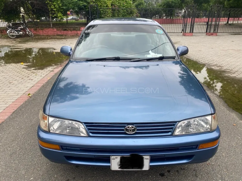 ٹویوٹا کرولا 2001 for Sale in لاہور Image-1
