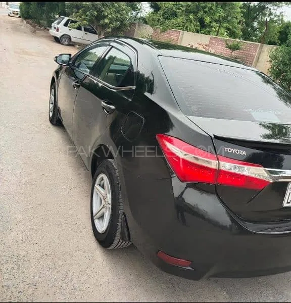 Toyota Corolla 2017 for Sale in Bahawalpur Image-1