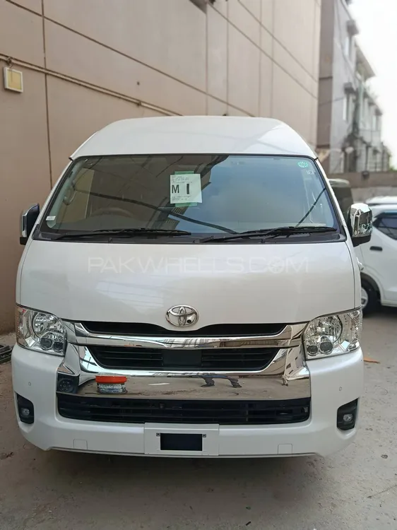 Toyota Hiace 2022 for Sale in Karachi Image-1