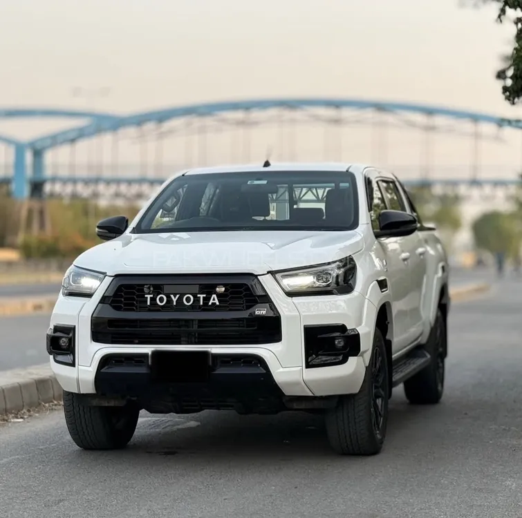 Toyota Hilux 2023 for Sale in Lahore Image-1
