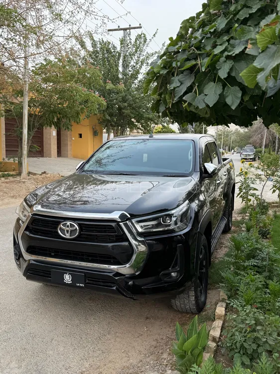 Toyota Hilux 2021 for Sale in Karachi Image-1