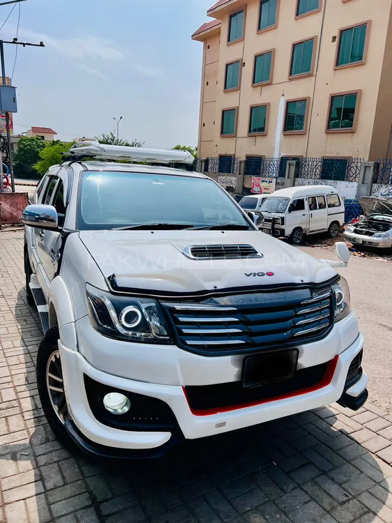 Toyota Hilux 2013 for Sale in Islamabad Image-1