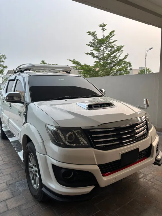 Toyota Hilux 2013 for Sale in Lahore Image-1