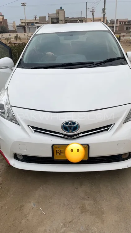 Toyota Prius Alpha 2012 for Sale in Fort Abbass Image-1