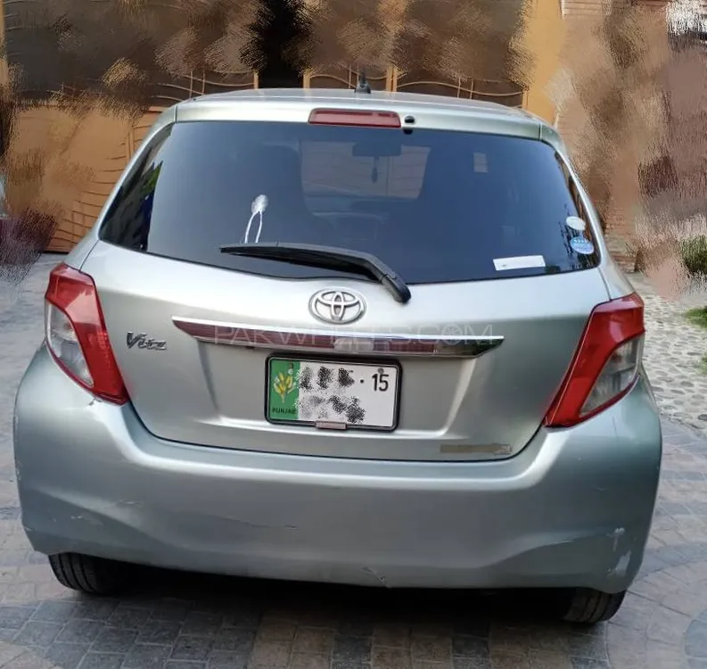 Toyota Vitz 2012 for Sale in Lahore Image-1