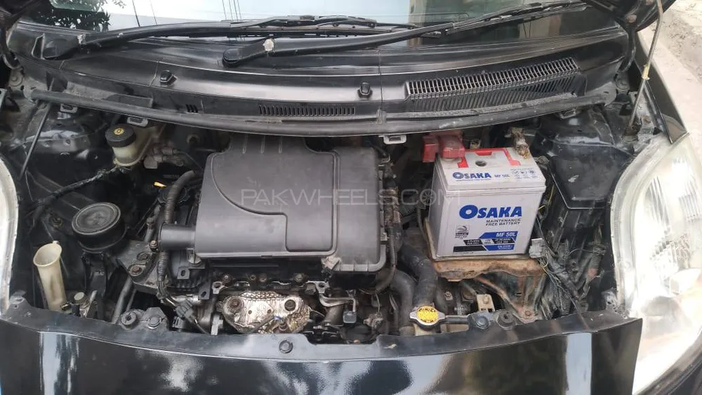 Toyota Vitz 2010 for Sale in Faisalabad Image-1