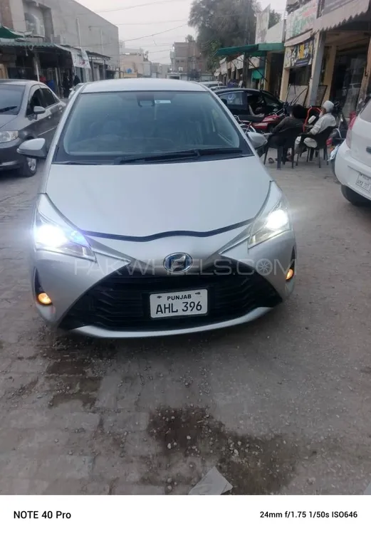 Toyota Vitz 2018 for Sale in Dera ismail khan Image-1
