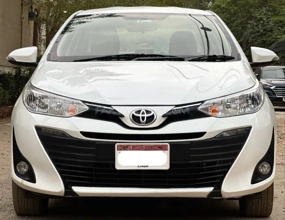 Toyota Yaris Sedan 2021 for Sale in Karachi Image-1