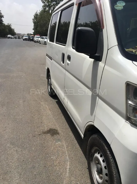 Daihatsu Hijet 2011 for Sale in Karachi Image-1