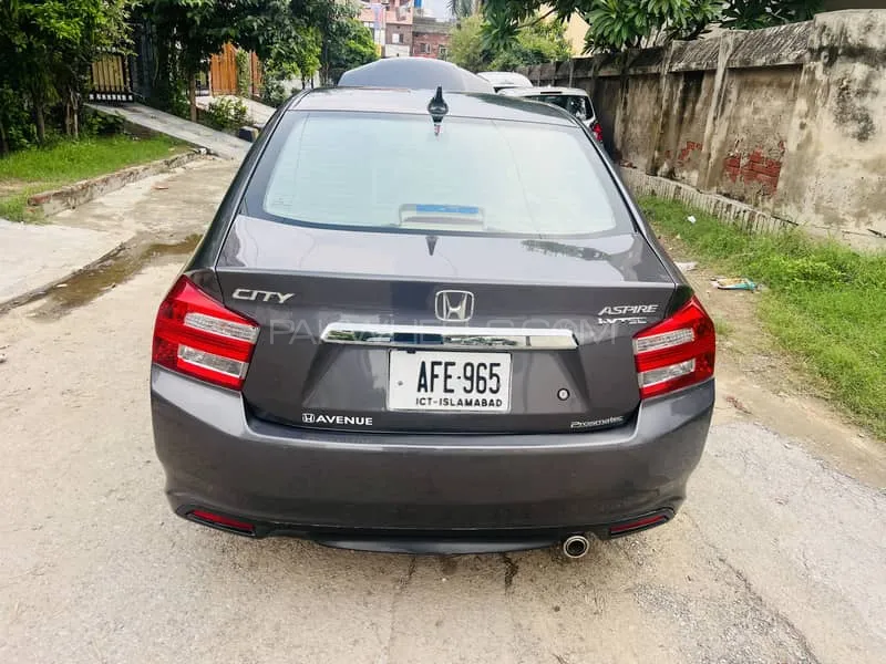 Honda City 2017 for Sale in Lahore Image-1