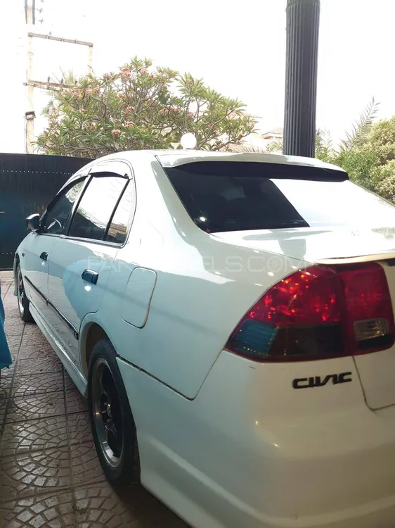 Honda Civic 2004 for Sale in Lahore Image-1