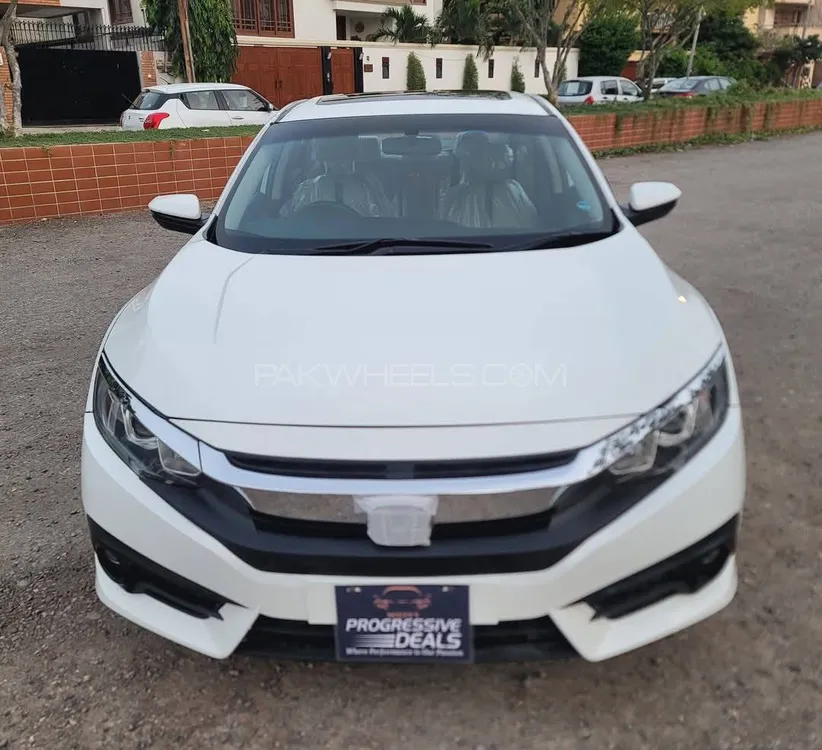 Honda Civic 2018 for Sale in Karachi Image-1