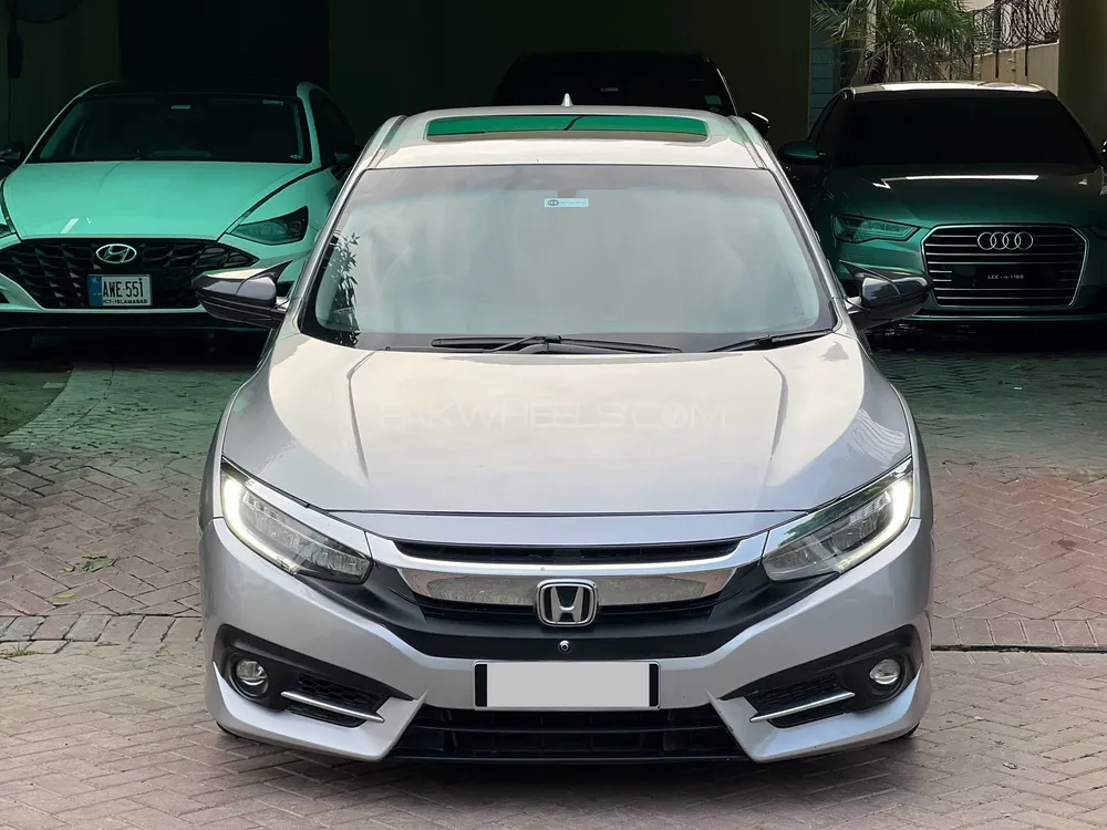 Honda Civic 2020 for Sale in Lahore Image-1