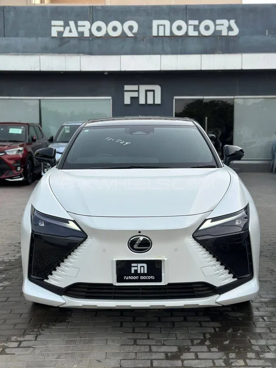 Lexus RZ 2023 for Sale in Karachi Image-1