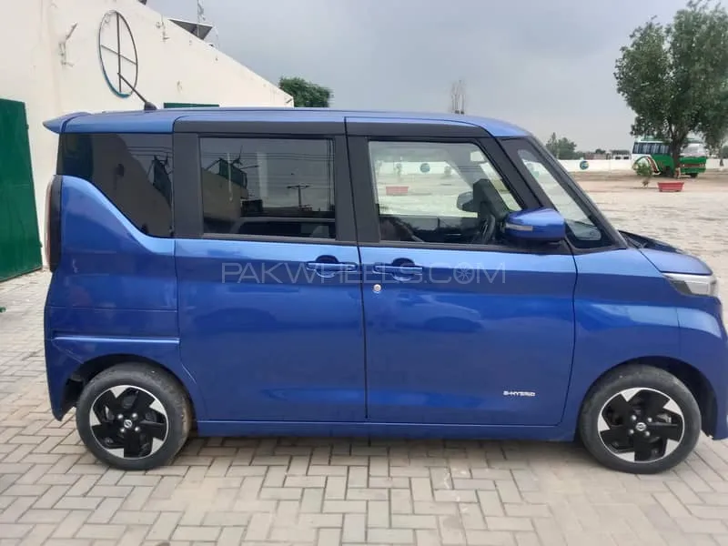 Nissan Dayz Roox 2022 for Sale in Sialkot Image-1