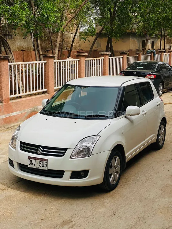 Suzuki Swift 2018 for Sale in Hyderabad Image-1