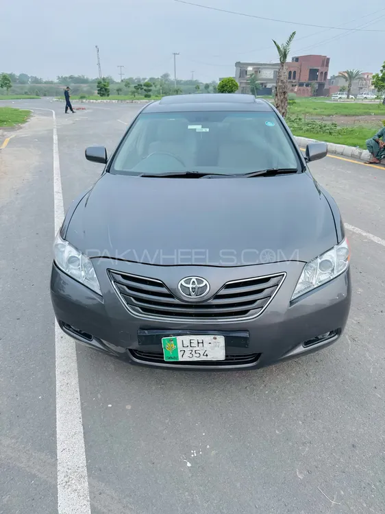 Toyota Camry 2007 for Sale in Lahore Image-1