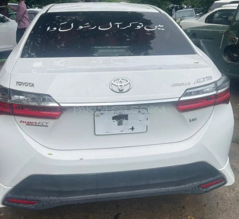 Toyota Corolla 2019 for Sale in Islamabad Image-1