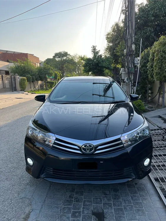 Toyota Corolla 2016 for Sale in Lahore Image-1