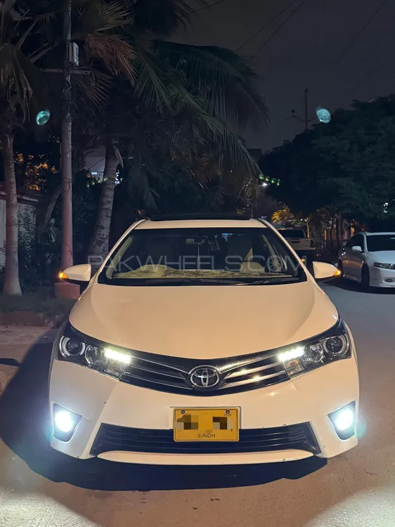 Toyota Corolla 2015 for Sale in Karachi Image-1