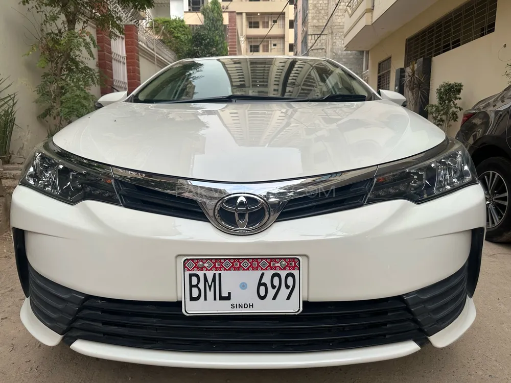 Toyota Corolla 2018 for Sale in Karachi Image-1
