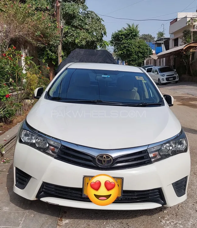 Toyota Corolla 2015 for Sale in Karachi Image-1