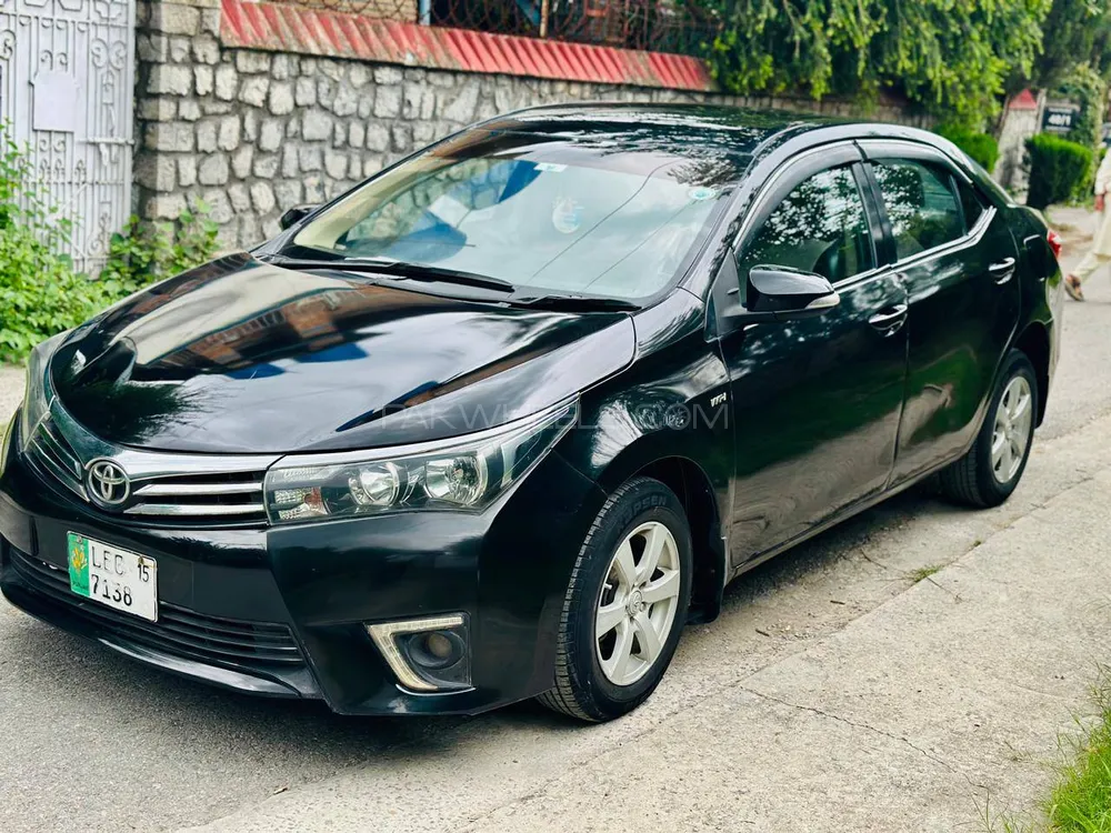 Toyota Corolla 2015 for Sale in Islamabad Image-1