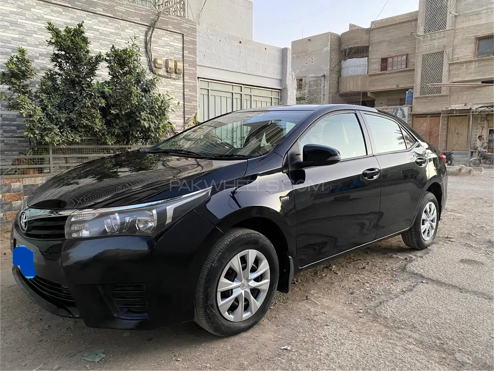 Toyota Corolla 2016 for Sale in Karachi Image-1
