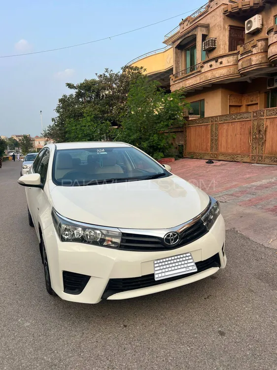 Toyota Corolla 2017 for Sale in Islamabad Image-1