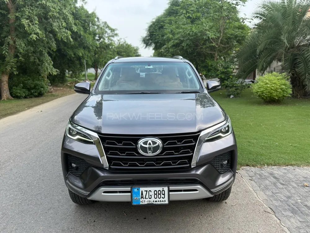 Toyota Fortuner 2022 for Sale in Lahore Image-1