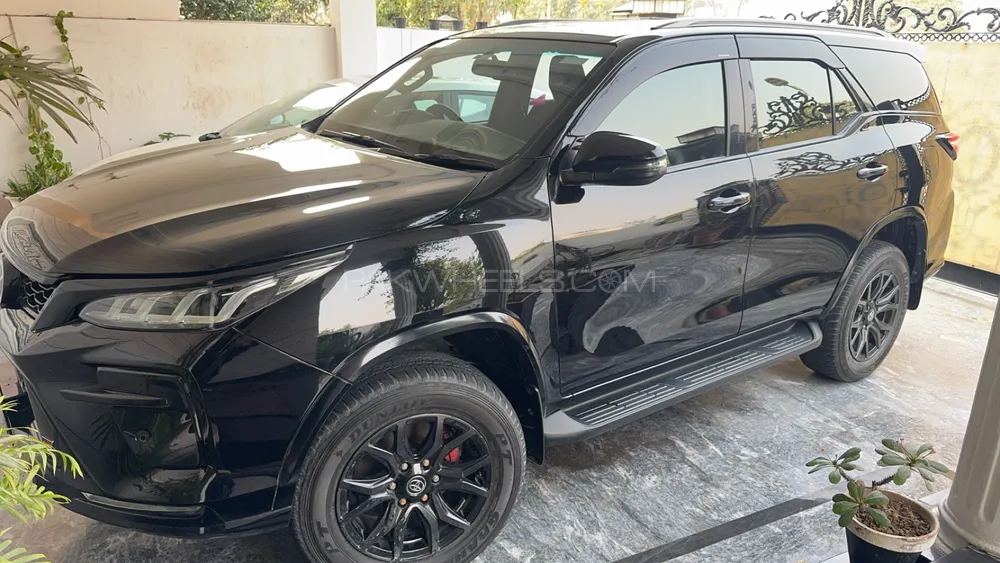 Toyota Fortuner 2023 for Sale in Lahore Image-1