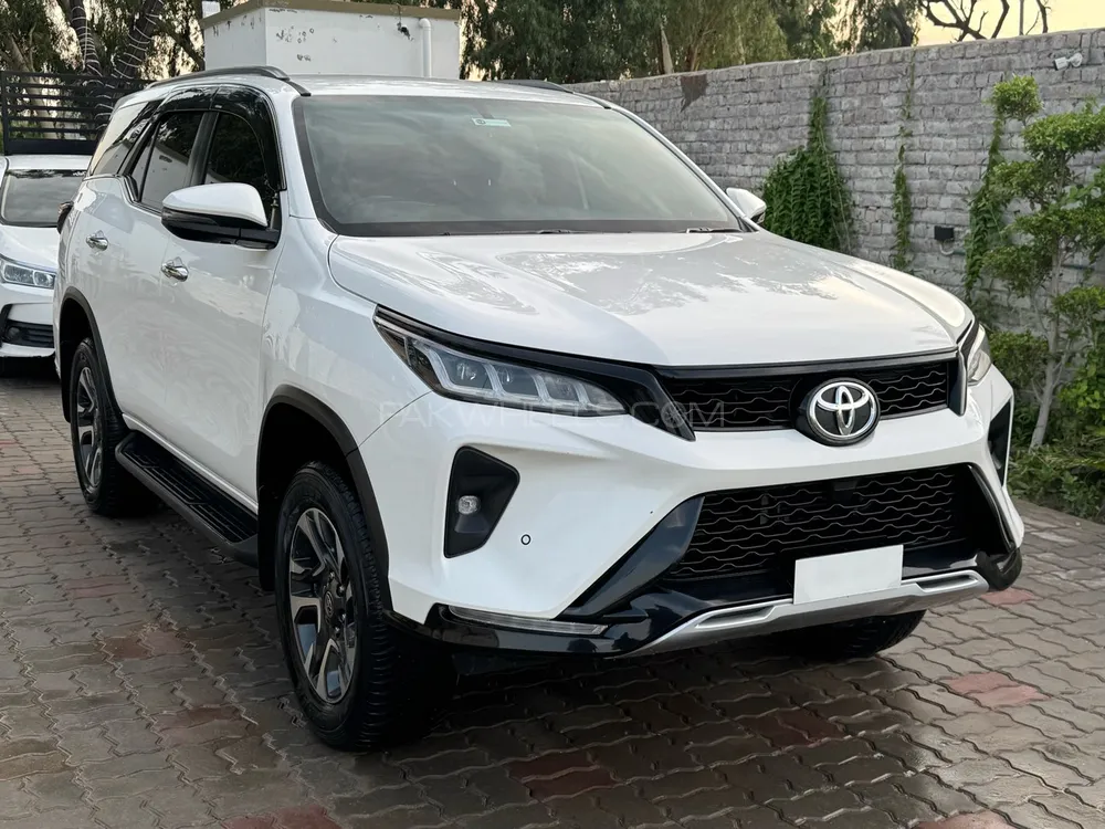 Toyota Fortuner 2022 for Sale in Lahore Image-1