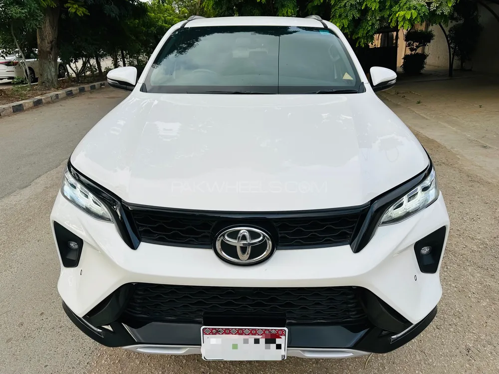 ٹویوٹا فورچیونر 2023 for Sale in کراچی Image-1
