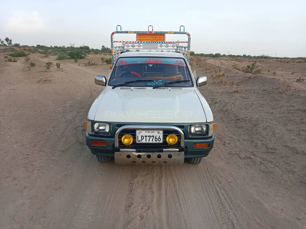 Toyota Hilux 1993 for Sale in Taunsa sharif Image-1
