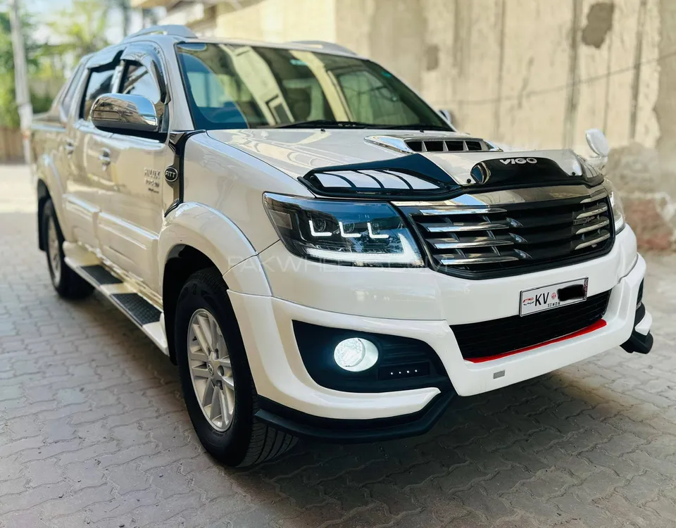 Toyota Hilux 2012 for Sale in Jhang Image-1