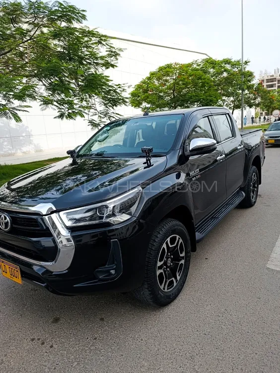 Toyota Hilux 2021 for Sale in Karachi Image-1