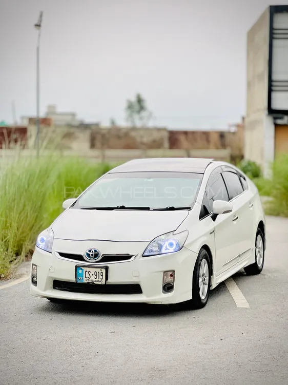ٹویوٹا پریوس 2010 for Sale in سیالکوٹ Image-1