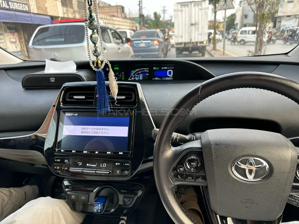 Toyota Prius 2020 for Sale in Islamabad Image-1