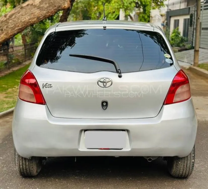 Toyota Vitz 2007 for Sale in Lahore Image-1