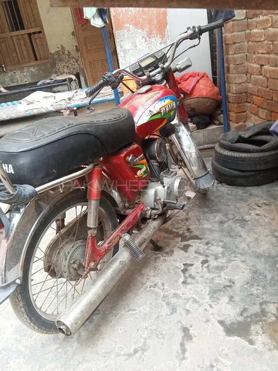 Yamaha  YZ125 2005 for Sale Image-1
