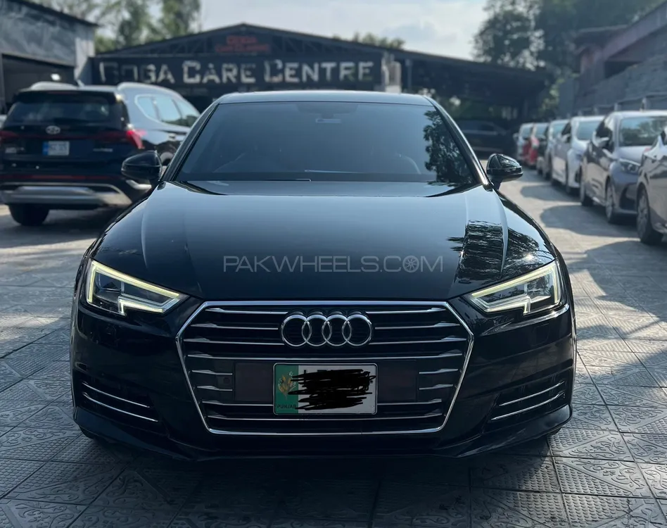 Audi A4 2017 for Sale in Islamabad Image-1